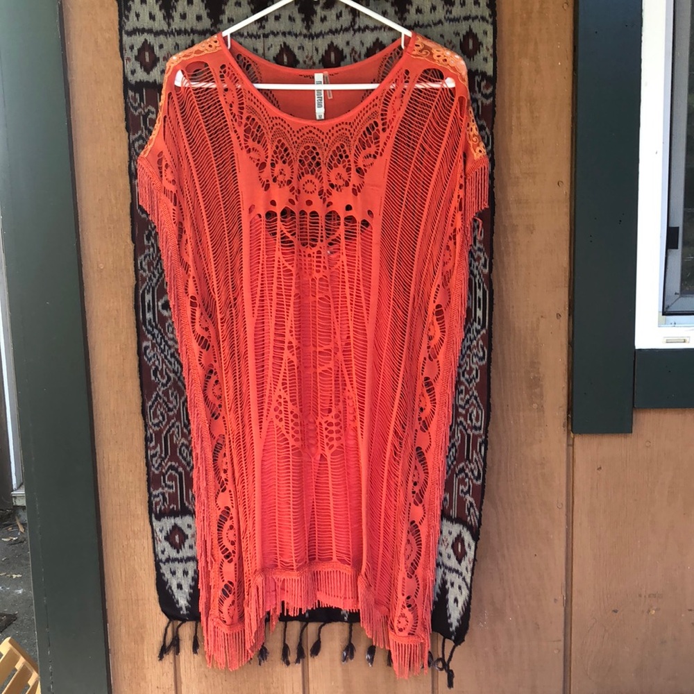 Super cute lace dress!